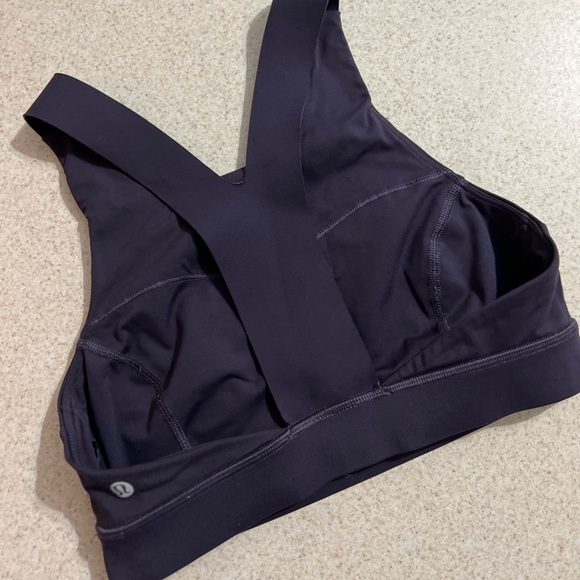 Lululemon bra - Picture 1 of 6